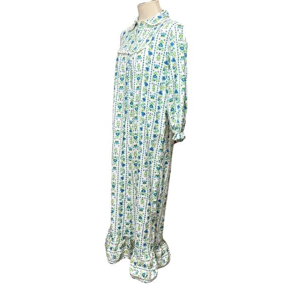 Vintage Long Flannel Nightgown Made in USA White Blue Yellow Medium - Picture 3 of 5